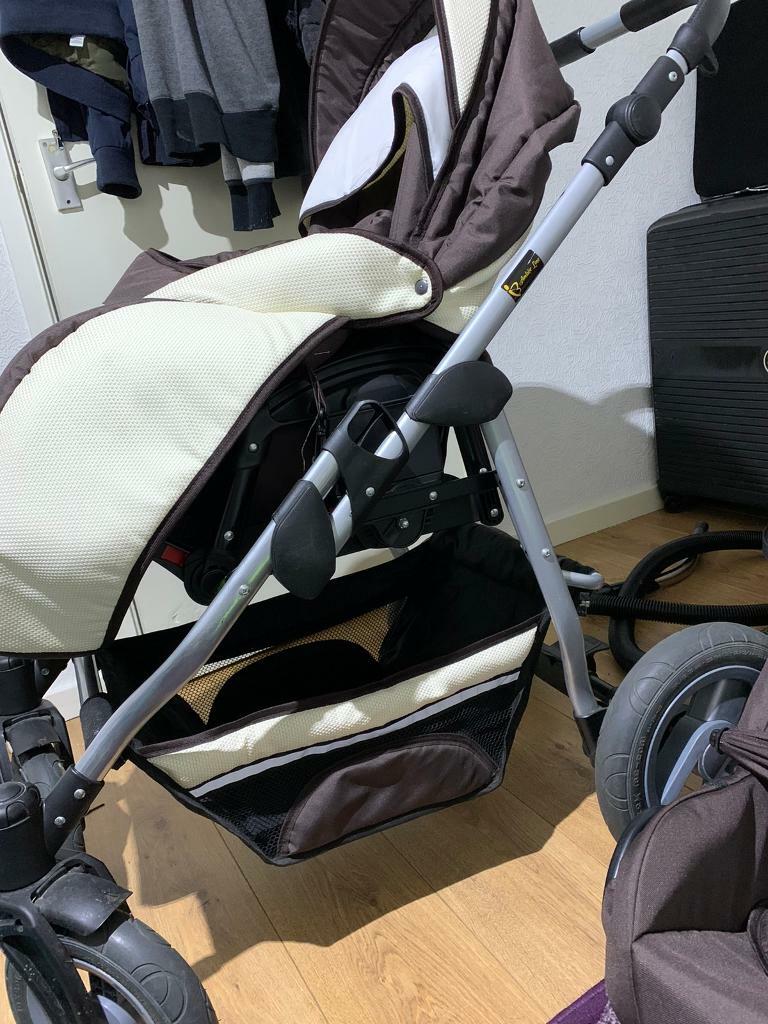 gumtree pushchair